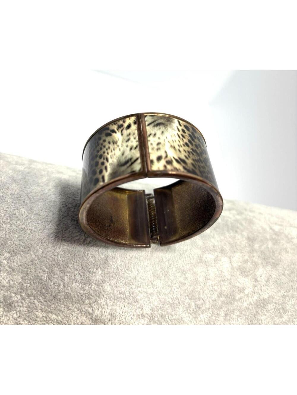 Womens Chunky Thick Costume Bracelet Expandable Cheetah Print Vintage Jewelry